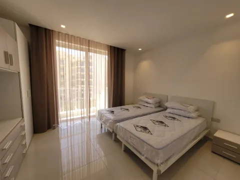 3 bed Apartment For Rent in Sliema, Sliema - thumb 7