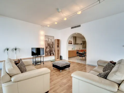 4 bed Apartment For Sale in Sliema, Sliema - thumb 3