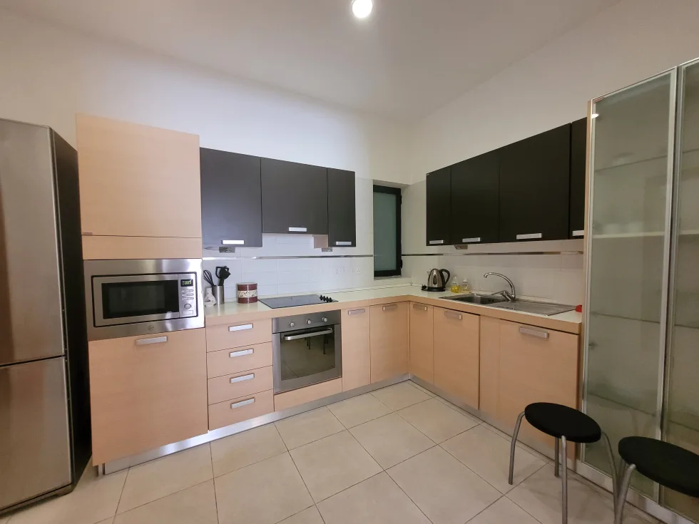 2 bed Apartment For Rent in St Julian's, St Julian's - thumb 5