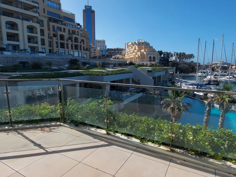 2 bed Penthouse For Sale in St Julian's, St Julian's - thumb 3