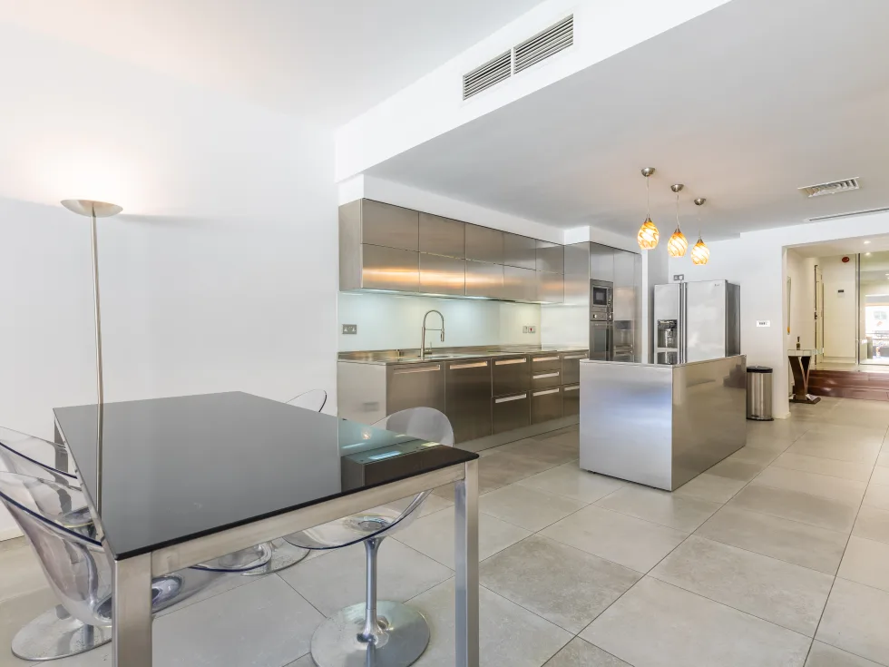 2 bed Apartment For Rent in St Julian's, St Julian's - thumb 8