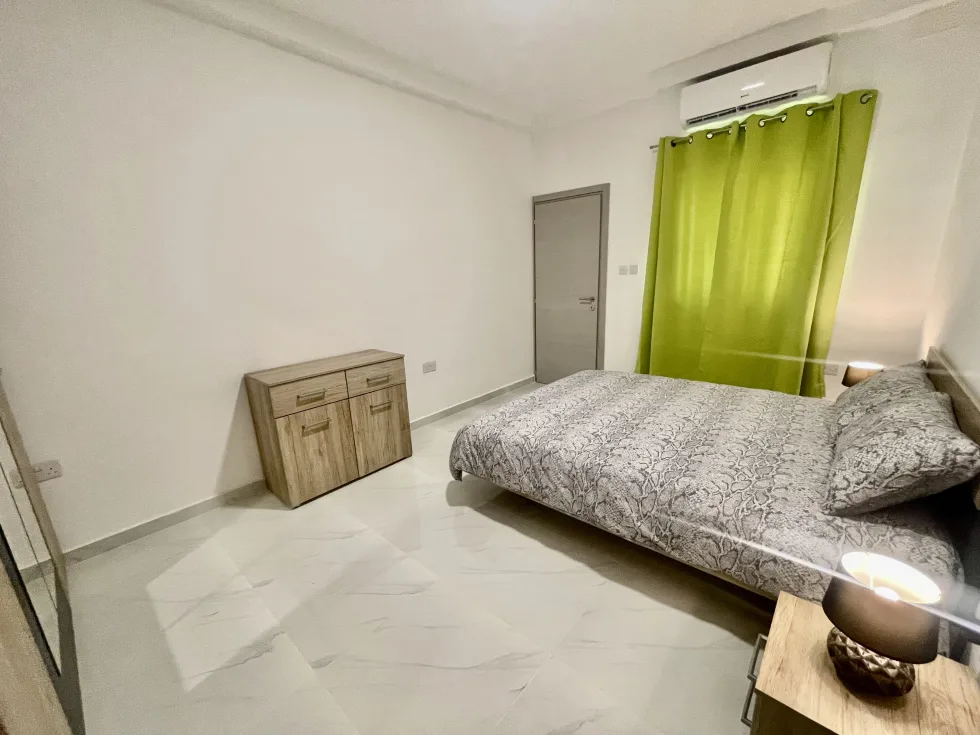 2 bed Apartment For Rent in Sliema, Sliema - thumb 9