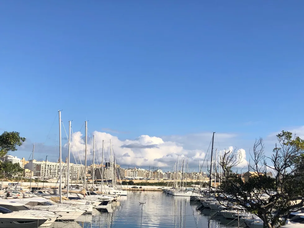 3 bed Town House For Rent in Ta' Xbiex, Ta' Xbiex - thumb 1