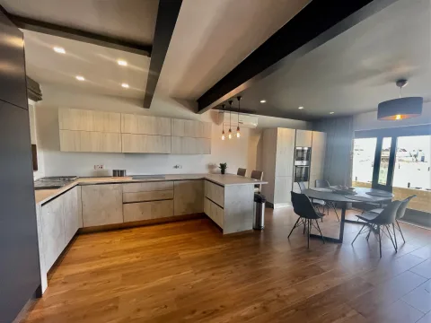 2 bed Apartment For Rent in St Julian's, St Julian's - thumb 6