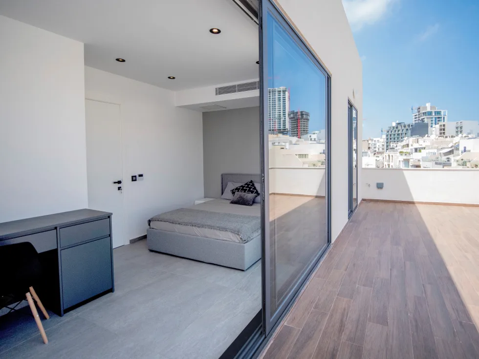 2 bed Penthouse For Rent in St Julian's, St Julian's - thumb 8