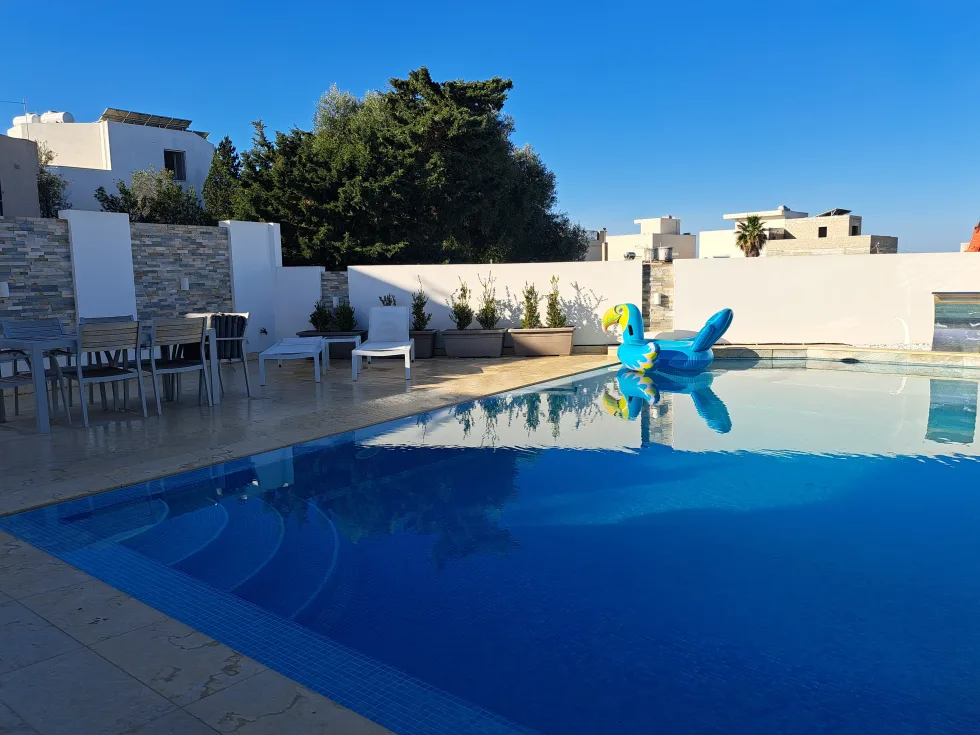 5 bed Villa For Rent in Naxxar, Naxxar - thumb 2