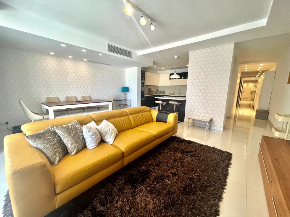 3 bed Apartment For Rent in St Julian's, St Julian's - thumb 2