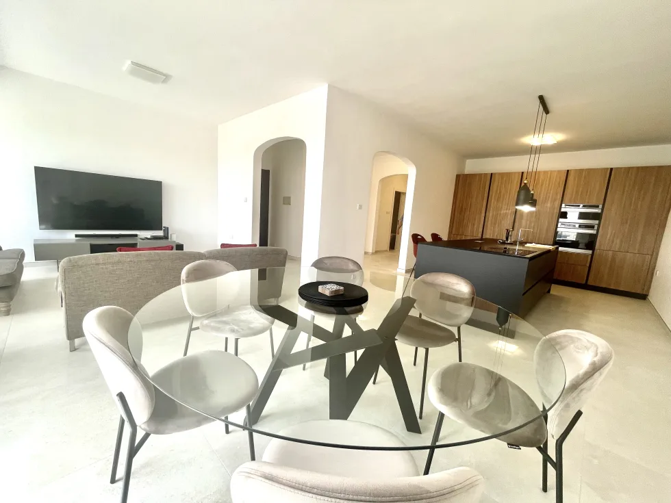 3 bed Apartment For Rent in Sliema, Sliema - thumb 3