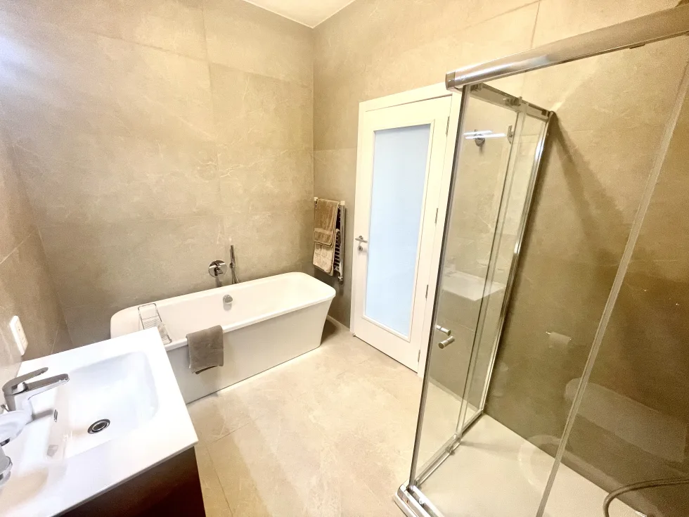 3 bed Apartment For Rent in Sliema, Sliema - thumb 7