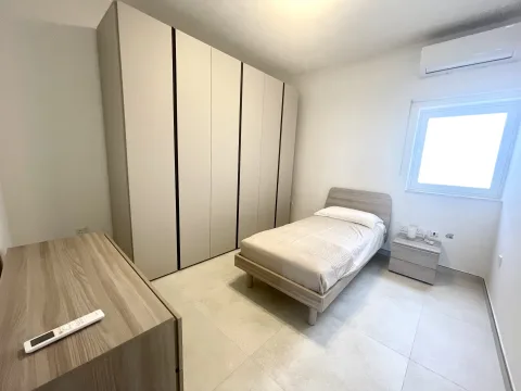 3 bed Apartment For Rent in Sliema, Sliema - thumb 8