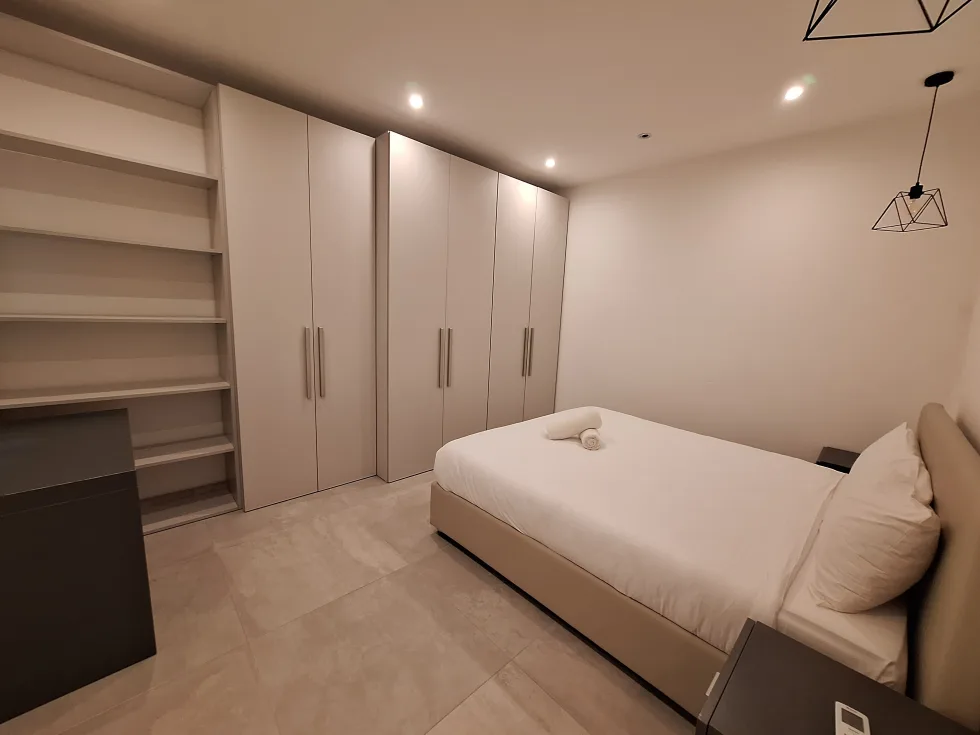 3 bed Apartment For Rent in Swieqi, Swieqi - thumb 8