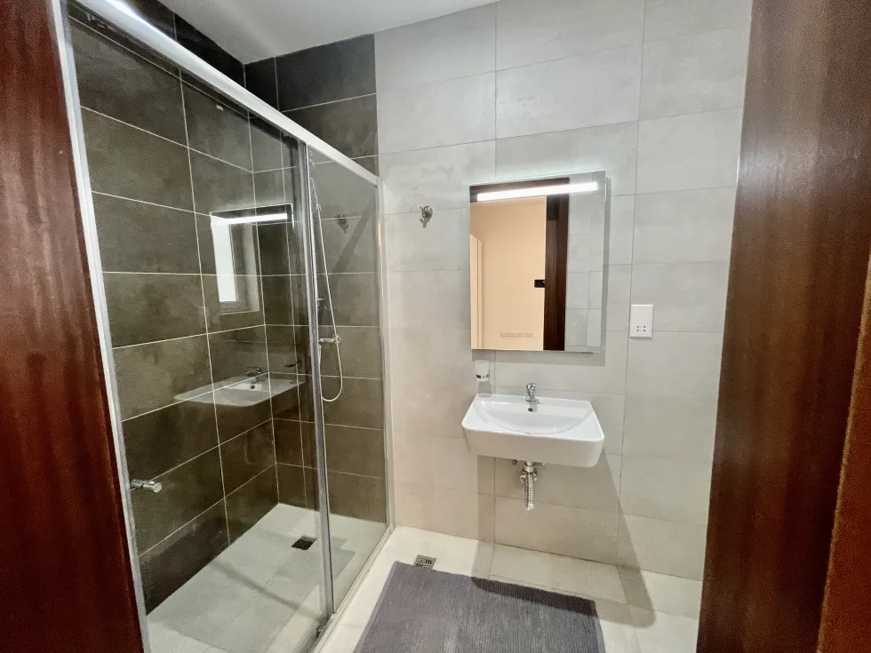 3 bed Apartment For Rent in Sliema, Sliema - thumb 9