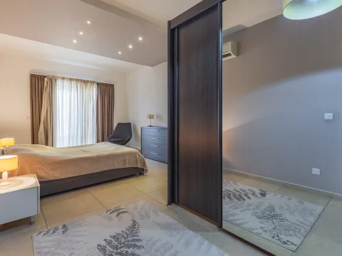 3 bed Apartment For Rent in Sliema, Sliema - thumb 9