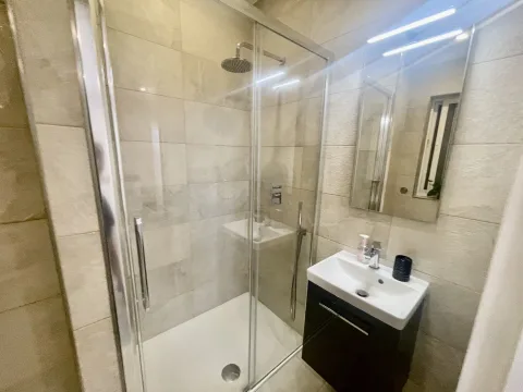 3 bed Apartment For Rent in Swieqi, Swieqi - thumb 8