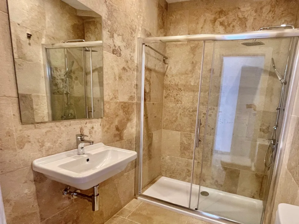 2 bed Penthouse For Rent in Sliema, Sliema - thumb 10