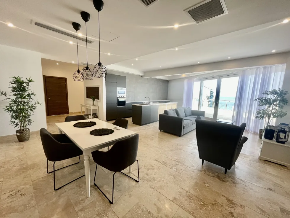 2 bed Penthouse For Rent in Sliema, Sliema - thumb 3