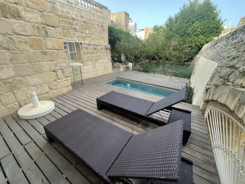 3 bed House of Character For Rent in Birkirkara, Birkirkara - thumb 2