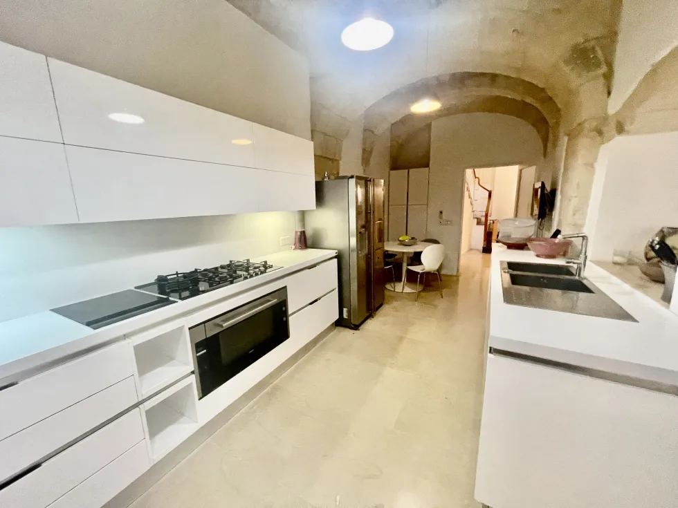 3 bed House of Character For Rent in Birkirkara, Birkirkara - thumb 7
