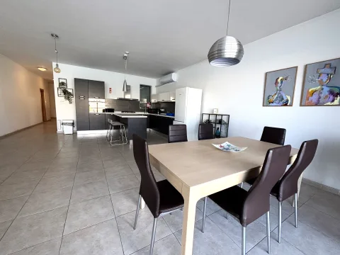 3 bed Apartment For Rent in St Paul's Bay, St Paul's Bay - thumb 3