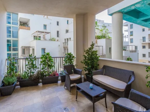 3 bed Apartment For Rent in Sliema, Sliema - thumb 1