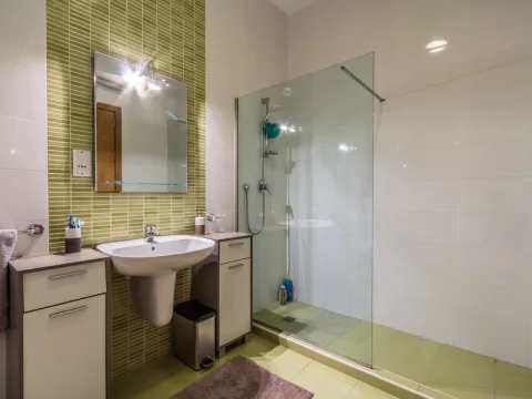 3 bed Apartment For Rent in Sliema, Sliema - thumb 13