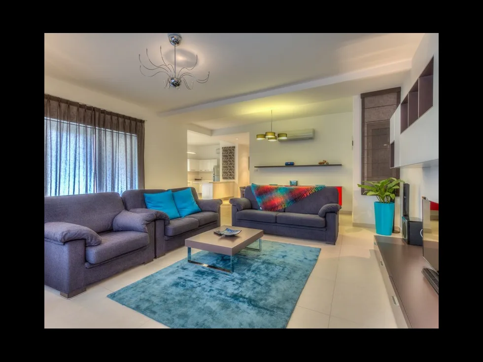 3 bed Apartment For Rent in Sliema, Sliema - thumb 3