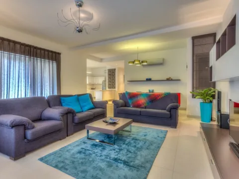 3 bed Apartment For Rent in Sliema, Sliema - thumb 3