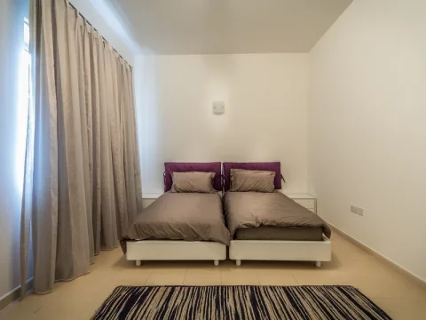 3 bed Apartment For Rent in Sliema, Sliema - thumb 9