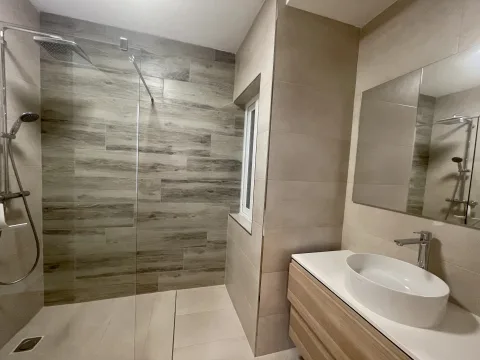 2 bed Penthouse For Rent in Sliema, Sliema - thumb 12