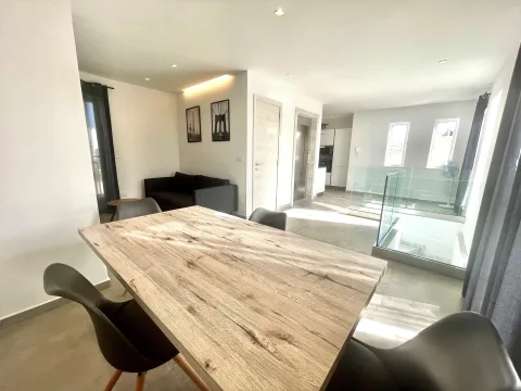 2 bed Penthouse For Rent in Sliema, Sliema - thumb 2