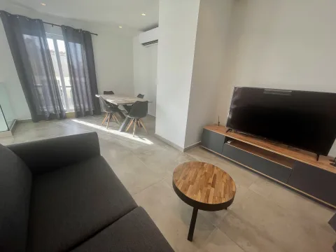 2 bed Penthouse For Rent in Sliema, Sliema - thumb 5