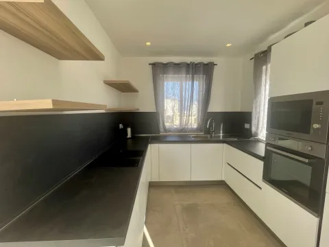 2 bed Penthouse For Rent in Sliema, Sliema - thumb 7