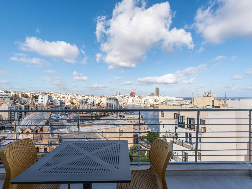 2 bed Penthouse For Rent in Sliema, Sliema - thumb 1