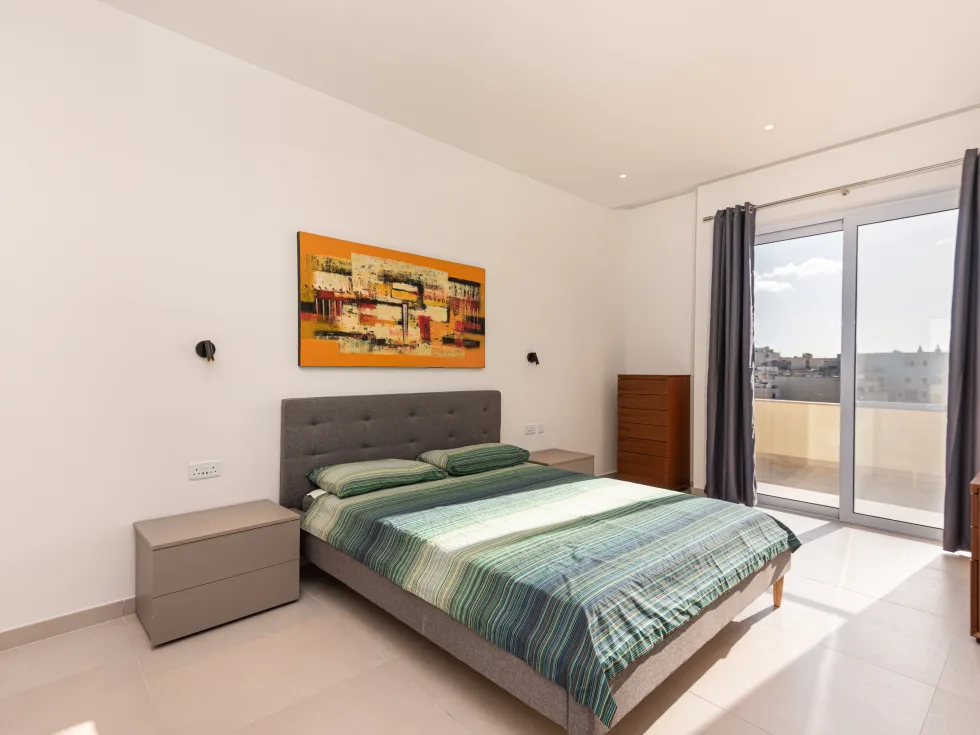 2 bed Penthouse For Rent in Sliema, Sliema - thumb 7
