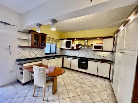 5 bed Town House For Rent in Ibragg, Ibragg - thumb 9