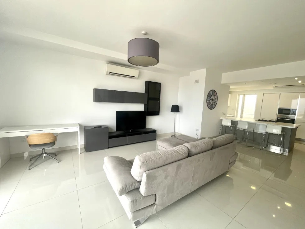 2 bed Penthouse For Rent in Mellieha, Mellieha - thumb 4