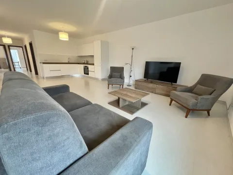 3 bed Maisonette For Rent in Bahar ic-Caghaq, Bahar ic-Caghaq - thumb 4