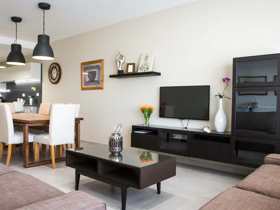 2 bed Apartment For Rent in Naxxar, Naxxar - thumb 1