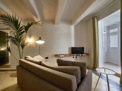 1 bed Apartment For Rent in Valletta, Valletta - thumb 1