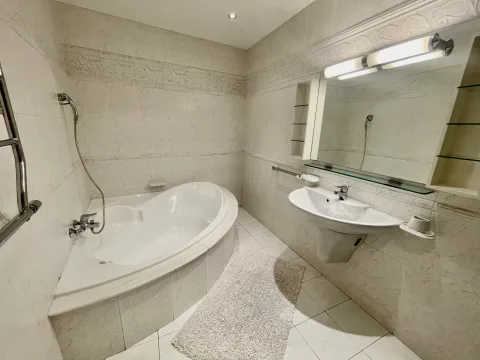 3 bed Apartment For Rent in St Julian's, St Julian's - thumb 13