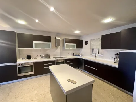 3 bed Apartment For Rent in St Julian's, St Julian's - thumb 5