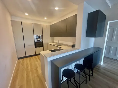 3 bed Apartment For Rent in Sliema, Sliema - thumb 9