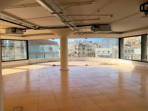 0 bed Office For Rent in Ta' Xbiex, Ta' Xbiex - thumb 4