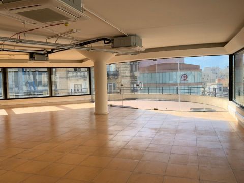 0 bed Office For Rent in Ta' Xbiex, Ta' Xbiex - thumb 5