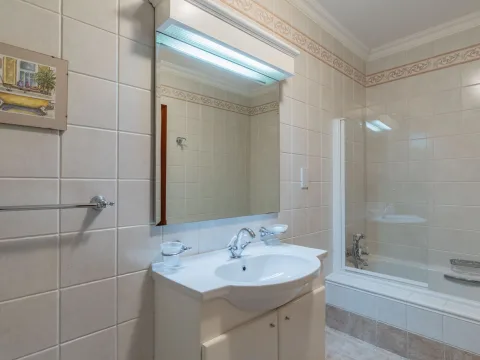 3 bed Apartment For Rent in Sliema, Sliema - thumb 9