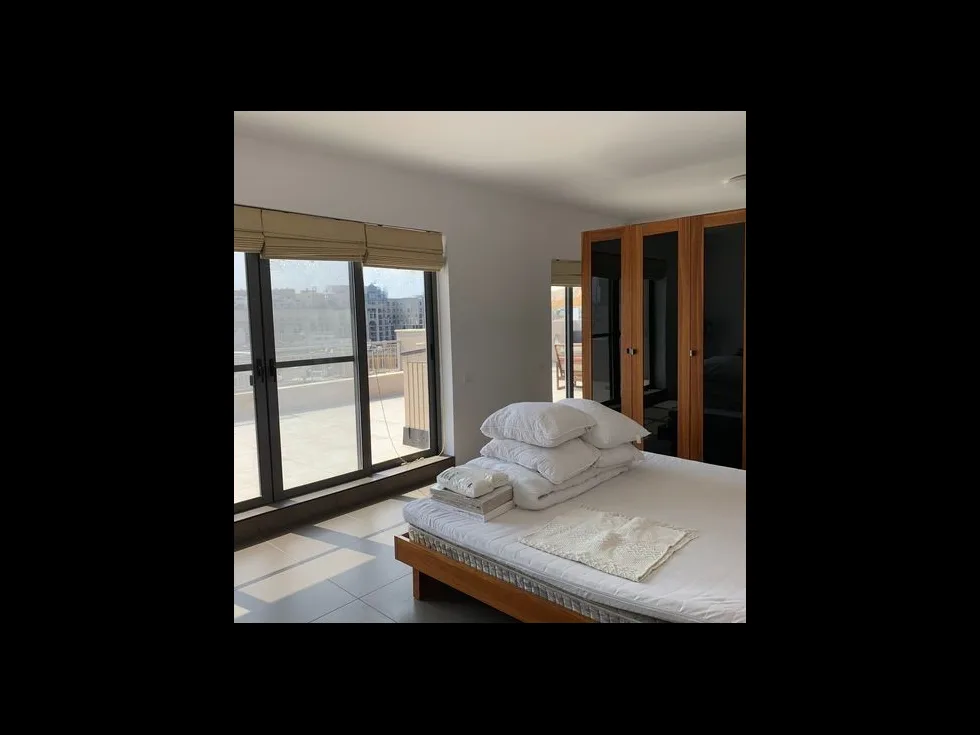 3 bed Penthouse For Rent in St Julian's, St Julian's - thumb 12