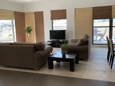 3 bed Penthouse For Rent in St Julian's, St Julian's - thumb 3