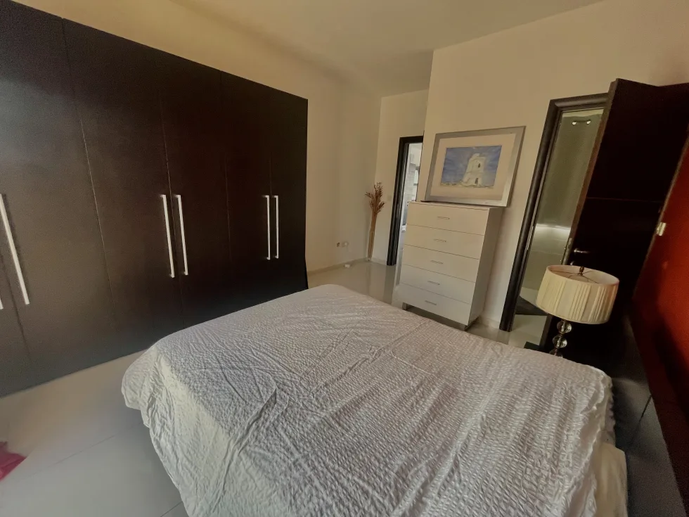 2 bed Penthouse For Rent in Sliema, Sliema - thumb 13