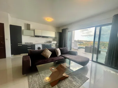 2 bed Penthouse For Rent in Sliema, Sliema - thumb 8