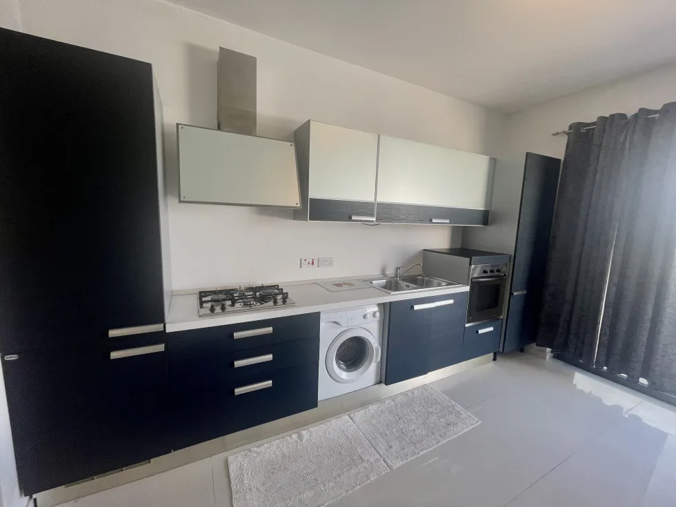 2 bed Penthouse For Rent in Sliema, Sliema - thumb 9